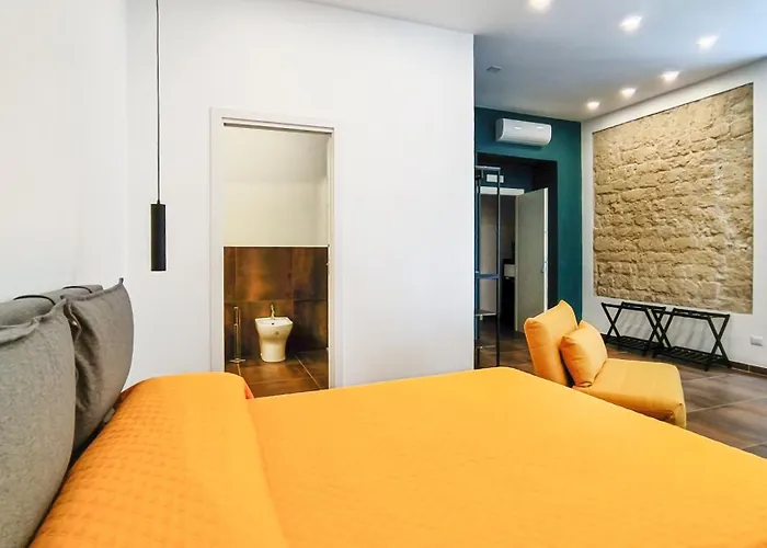 Casa Calu Castel Dell'Ovo Bed and Breakfast Napels